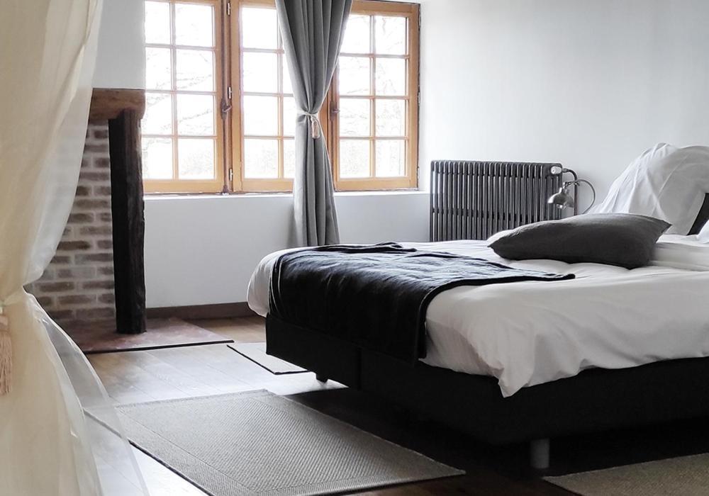 Bed and Breakfast Hameau De La Fausse Sauge Mezilles Экстерьер фото